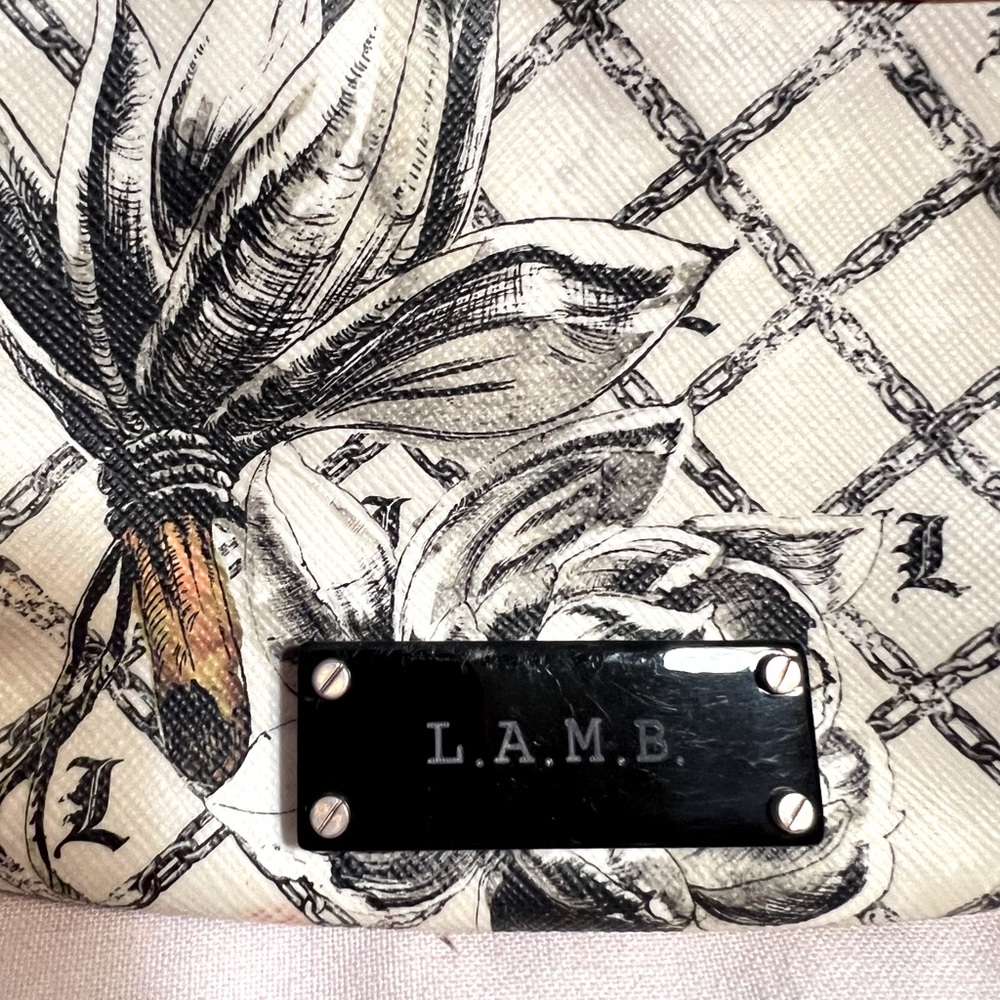 L.A.M.B. Preowned Gwen Stefani Wristlet Wallet
Marigold Floral Graphic  (P069) - Picture 3 of 9